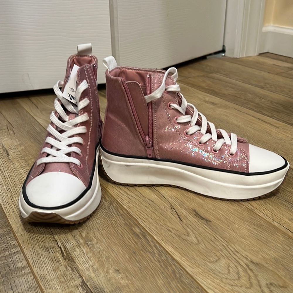 MADDEN GIRL HIGH TOP SNEAKERS - NEW